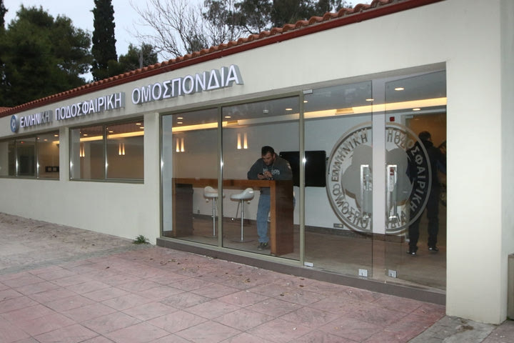 Η ώρα των αδειοδοτήσεων