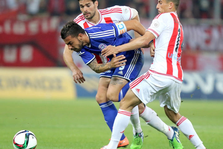 Καραγεωργίου: “Πρέπει να αναθεωρήσει ο σύλλογος”