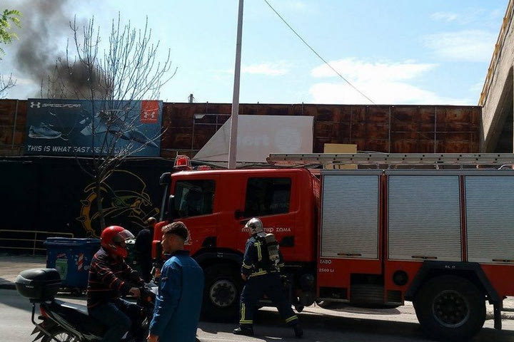 Ελεγχόμενη η φωτιά στο “Κλεάνθης Βικελίδης”