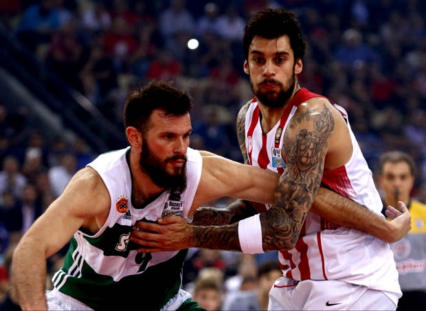 LIVE Chat με τον Γιώργο Οικονόμου