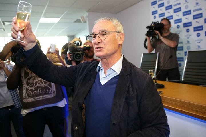 Το μ-ο-ν-α-δ-ι-κ-ό standing ovation για Ρανιέρι!