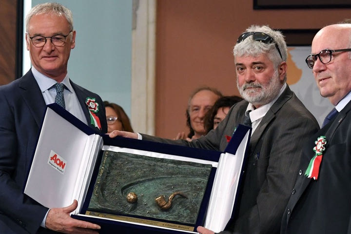 Ρανιέρι: ένας Sir και εκτός γηπέδων!