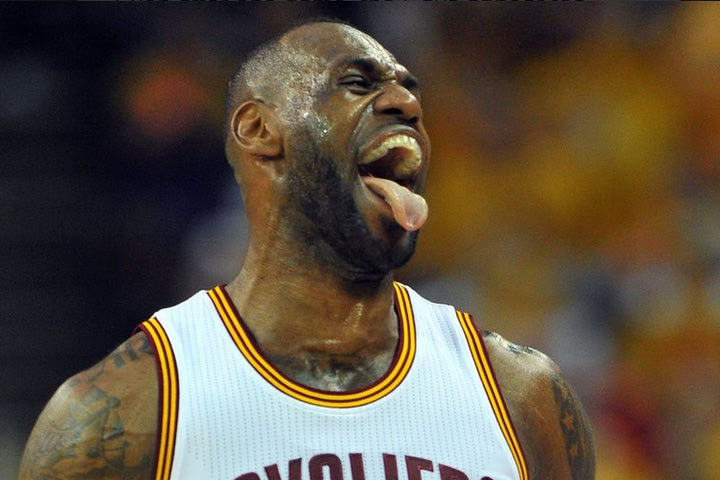 Ο LeBron… χτένισε έναν cameraman