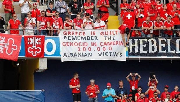 Καταγγελία σε FIFA και UEFA από ΕΠΟ για το αλβανικό πανό