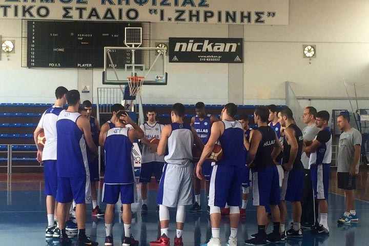 Στιγμές από τις προπονήσεις της Εθνικής Νέων