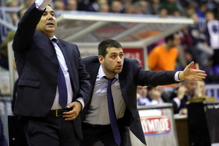 Στο πλευρό του Φλεβαράκη ο Παπάζογλου