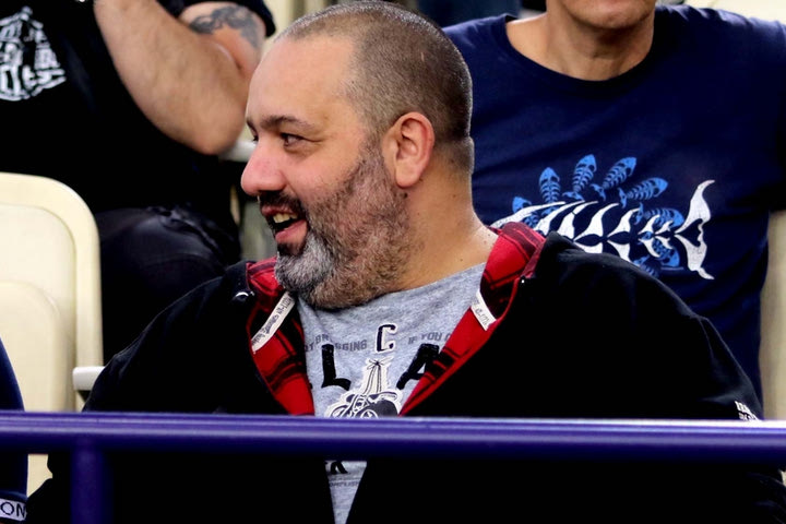 Καραπαπάς: “Πώς πολεμάτε την παράγκα όταν ο Κοντονής συνεργάζεται με τον Θωμά;”