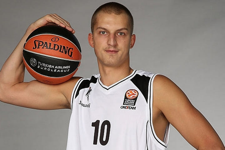 Η Κουμπάν απέκτησε τον Ίβλεβ από την Νίζνι