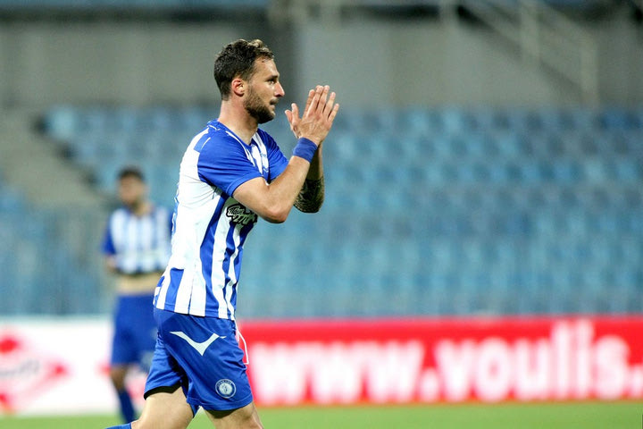 Πετάει για Αγγλία ο Βέλλιος