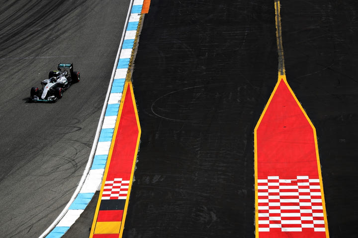 Με το δεξί ο Rosberg στο GP1 του αγώνα της Γερμανίας