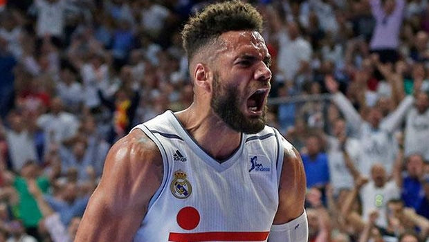 Ο Τέιλορ ανανέωσε με την Ρεάλ για δύο χρόνια
