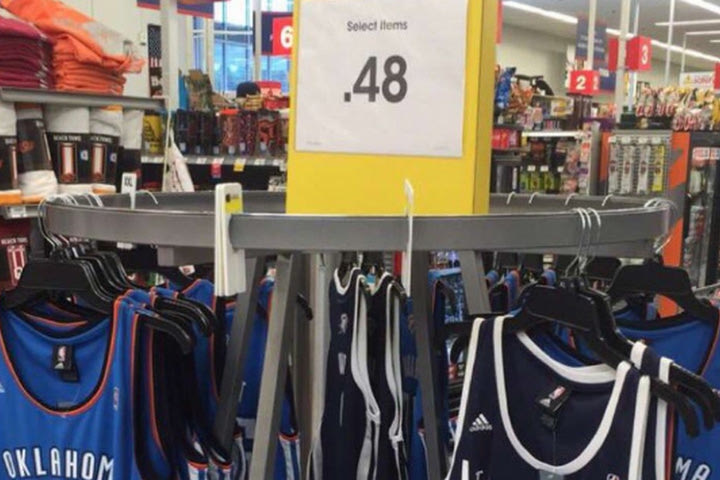 Σε εξευτελιστική τιμή οι φανέλες του Durant!