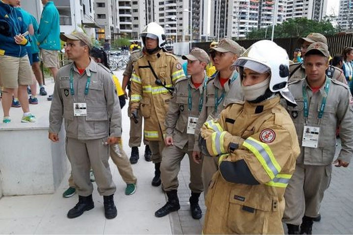 Ασύλληπτο: Πυροσβέστες έκλεψαν την αποστολή της Αυστραλίας!