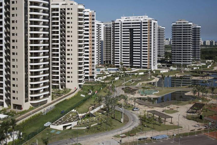 Αντί παράθυρα, υπάρχουν… κουνουπιέρες