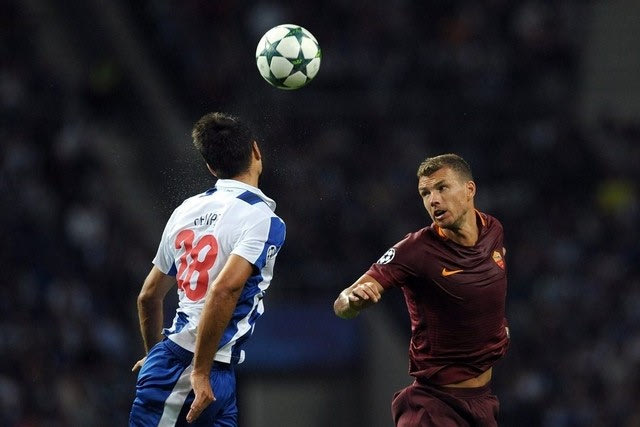 Champions League Play Offs LIVE (23/8)