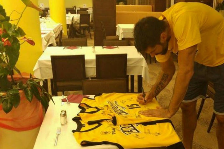 Το αναμνηστικό της ΑΕΚ στο ξενοδοχείο της Σλοβενίας