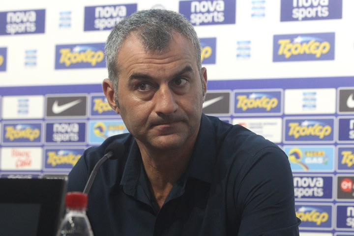 Η πρώτη αποστολή του Δέλλα, τέλος ο Λόπες