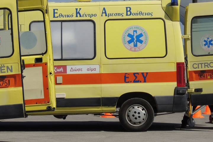 Ομάδα ΔΙΑΣ και ΕΚΑΒ στο σημείο της κλήρωσης της Football League
