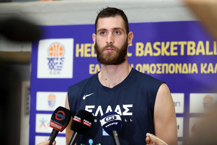 Παπαγιάννης: “Είναι σημαντικό το μπάσκετ να είναι ενωμένο και να πάμε όλοι μαζί για τη νίκη”