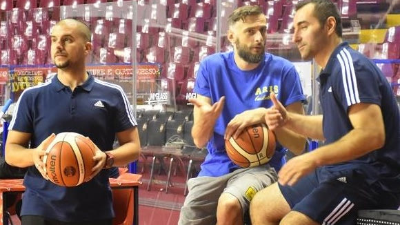 Στη Θεσσαλονίκη ο Σανικίτζε για εξετάσεις