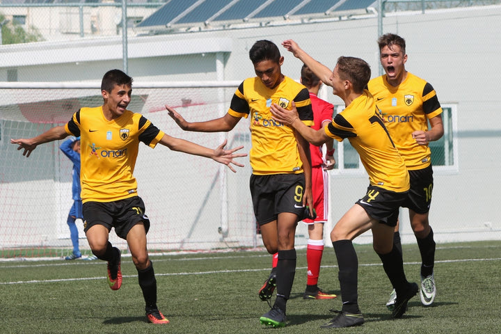 Θριάμβευσαν οι πιτσιρικάδες της ΑΕΚ, 2-1 τον Ολυμπιακό