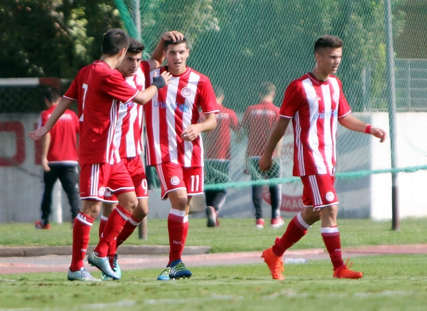 Με Ανδρούτσο και Ξενιτίδη ο Ολυμπιακός, 2-0 τον ΠΑΟΚ