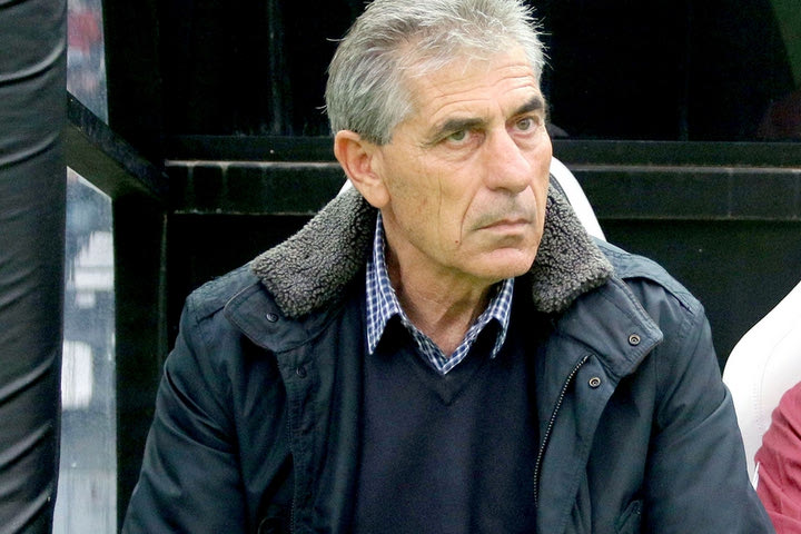 Αναστασιάδης: “Θα αφήσετε τον Ίβιτς ήσυχο;”