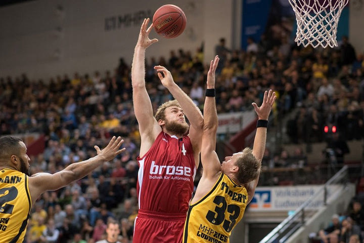 Όλη η EuroLeague στην οθόνη σας