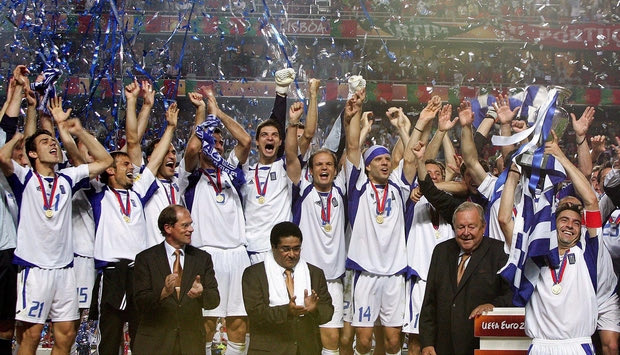 Reunion 2004 με το βλέμμα στην ΕΠΟ