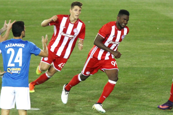 Ο Ιντέγε έσωσε τον Ολυμπιακό, 1-0 τον Ατρόμητο στο Περιστέρι