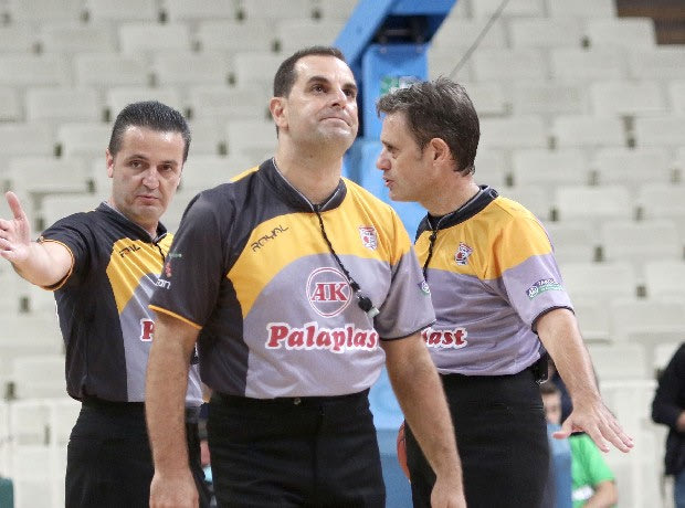 Ρέφερι στην πρέσα