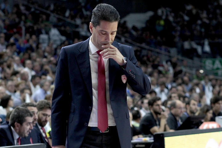 Σφαιρόπουλος: “Το no call στον Μάντζαρη άλλαξε το μομέντουμ”