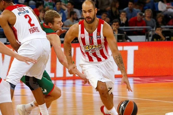 Βασίλη, σαν εσένα κανείς!