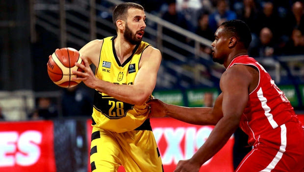 Κόλλησε στο 38′ ο Άρης, κορυφή η Μονακό