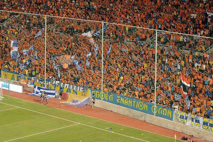 Καμπάνα από UEFA σε ΑΠΟΕΛ, κλειστή μια θύρα με Ολυμπιακό
