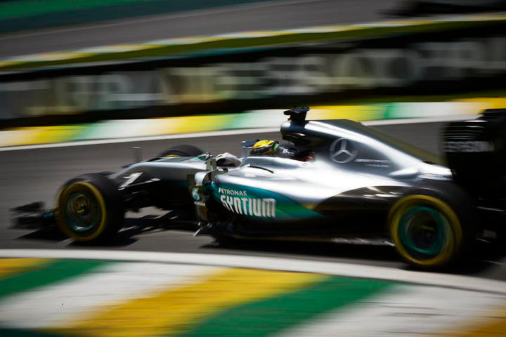 FP1 & FP2: Ο Hamilton τον πρώτο λόγο