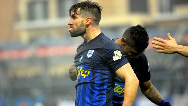 “Χόρεψε” στη βροχή ο ΠΑΣ, 2-0 τη Βέροια
