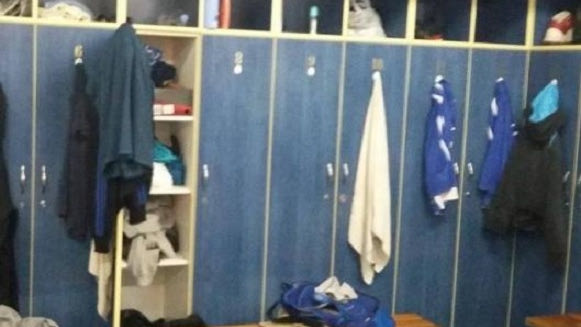 Αγνωστοι “ξάφρισαν” τον Εσπερο Λαμίας