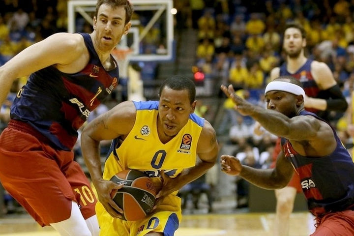 Μεγάλο διπλό με 79-69 της Μπαρτσελόνα χάρις στον MVP Ράις