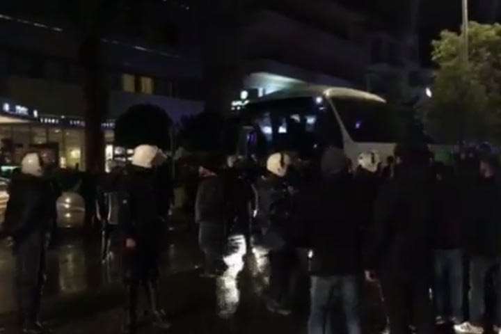 “Δεν θα μπείτε στη Λεωφόρο”