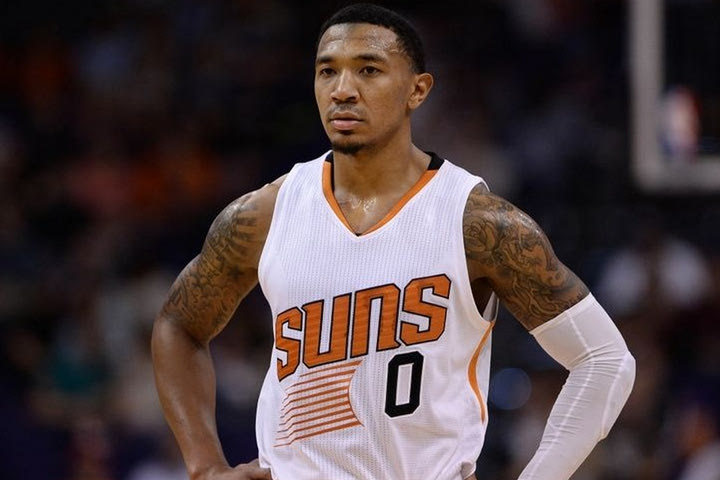 Η Ούνικς ανακοίνωσε την απόκτηση του Τζόνσον