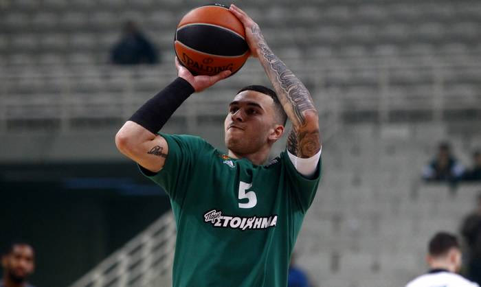 Ντεμπούτο στην EuroLeague για Τζέιμς