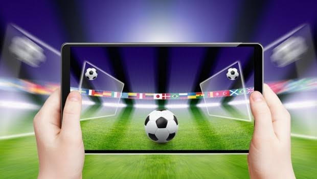Στροφή στο… live streaming