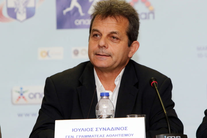 Συναδινός: “Ανάγκη εκδημοκρατισμού εκ βάθρων”