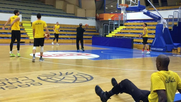 Η ΑΕΚ στην Ουγγαρία χωρίς Χαριτόπουλο και Βασιλειάδη