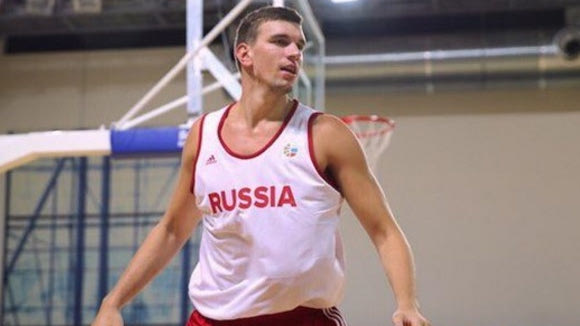 Ψηλώνει με Κλιμένκο η Ούνικς