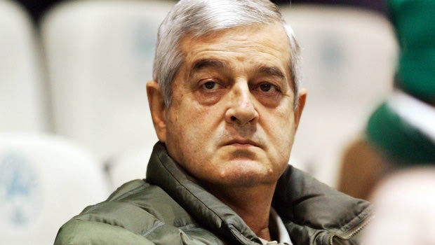 Οικονομόπουλος: “Οι ξένοι παίκτες έρχονται, χτυπούν κάρτα και φεύγουν”