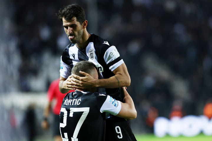 ΠΑΟΚ – Αστέρας 2-2: Με buzzer beater του Ολιβέιρα στο 90+7′ ο Δικέφαλος γλίτωσε την ήττα από τους μαχητικούς Αρκάδες