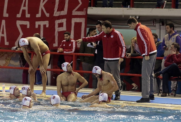 Ο Ολυμπιακός “σκόρπισε” την Νις με 15-2
