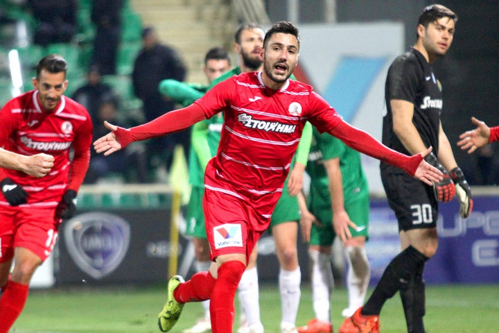 Επιστρέφει στην Ξάνθη ο Παπαστεριανός